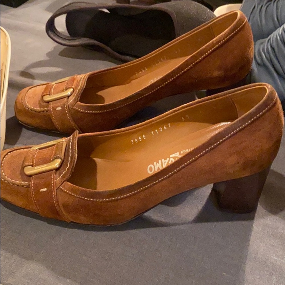 Heels - Picture 2 of 3
